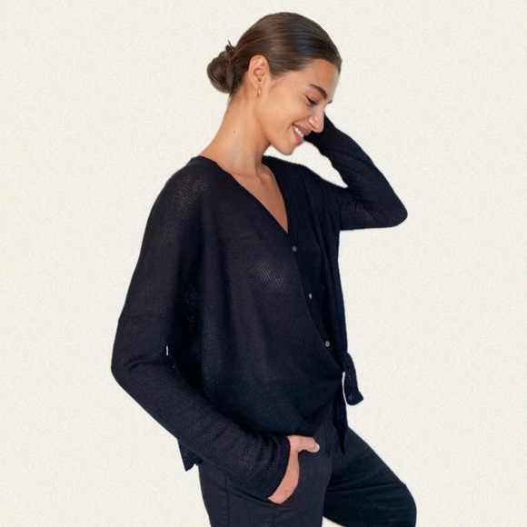 The Group by Babaton Taurus Long-sleeve - Picture 8 of 8